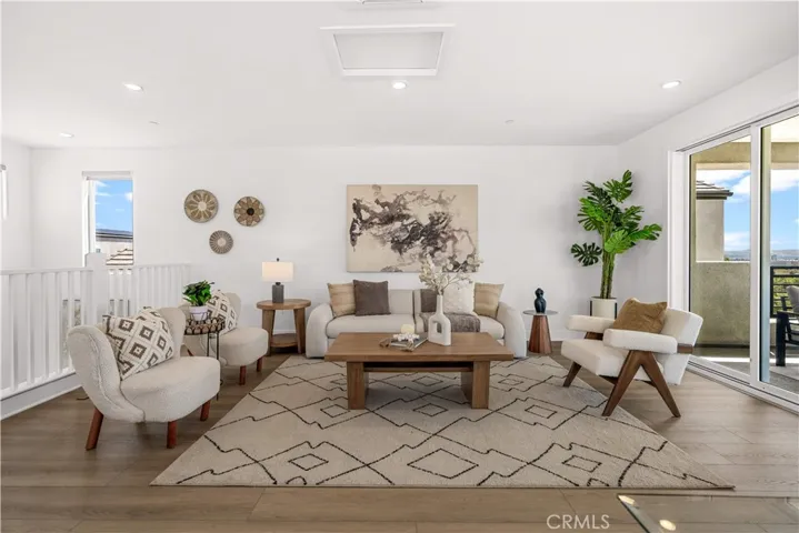 608 Chinon, Irvine, California 92618