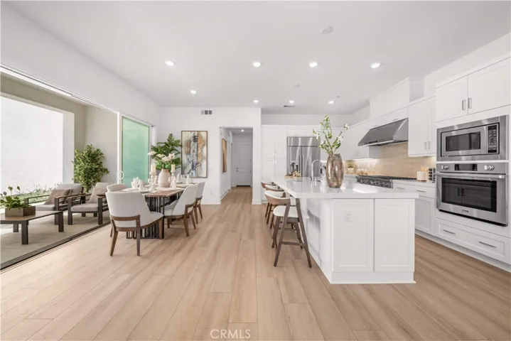 608 Chinon, Irvine, California 92618