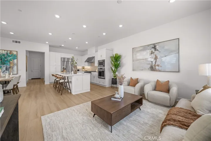 608 Chinon, Irvine, California 92618