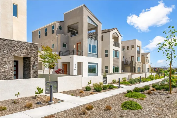 608 Chinon, Irvine, California 92618