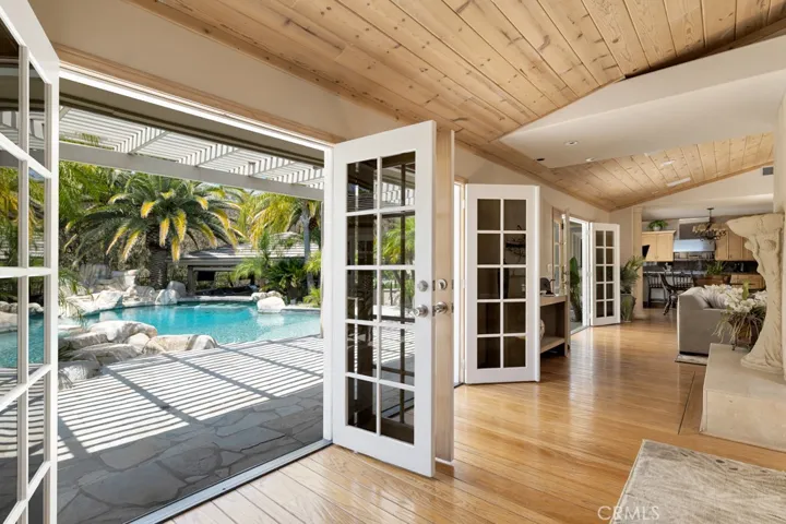 11901 Susan, Granada Hills, California 91344