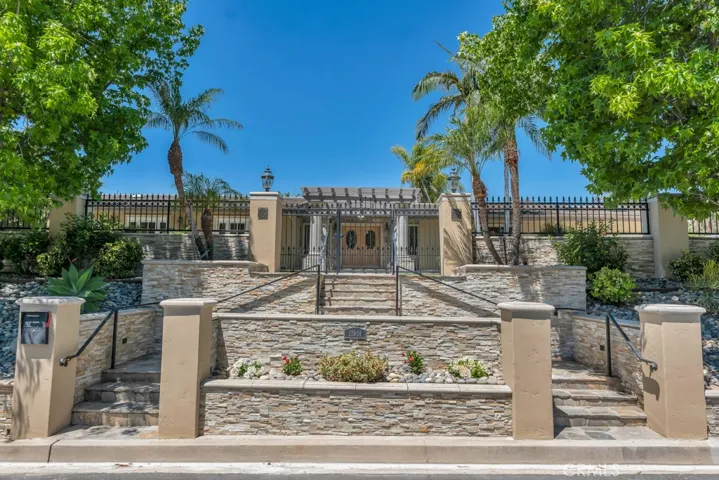 11901 Susan, Granada Hills, California 91344