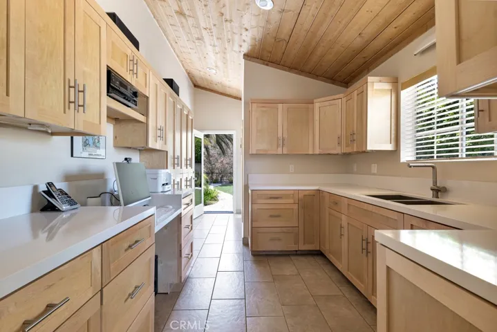 11901 Susan, Granada Hills, California 91344