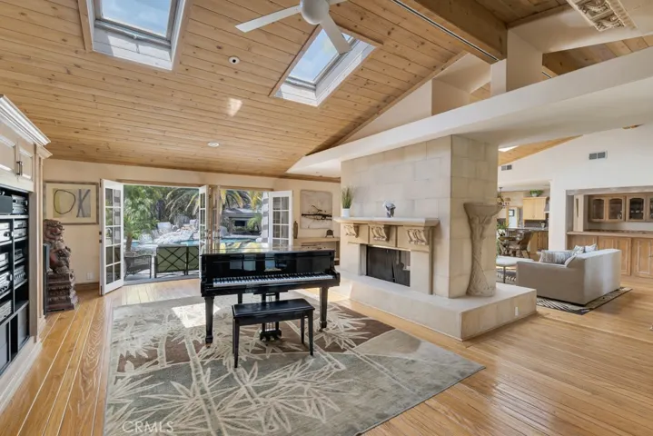 11901 Susan, Granada Hills, California 91344