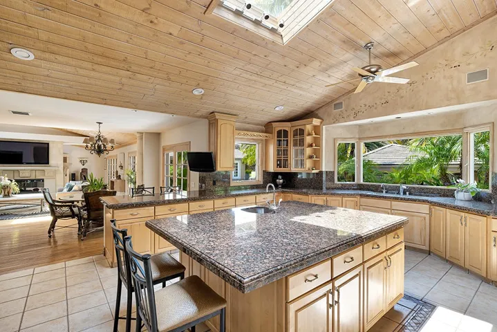 11901 Susan, Granada Hills, California 91344