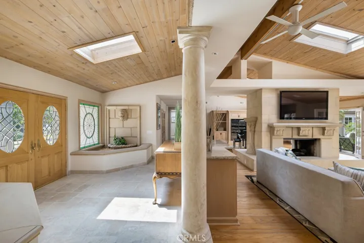 11901 Susan, Granada Hills, California 91344