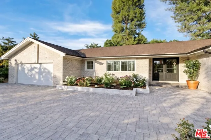 4732 Del Moreno Drive, Woodland Hills, California 91364