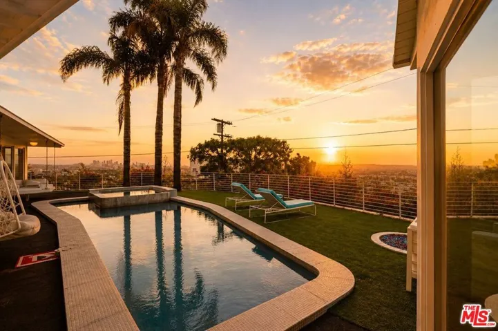 8411 Hollywood Boulevard, West Hollywood, California 90069