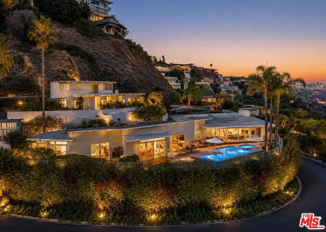 8411 Hollywood Boulevard, West Hollywood, California 90069
