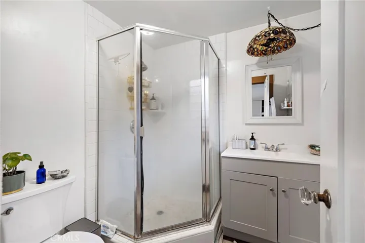 1560 Galen Drive, Laguna Beach, California 92651