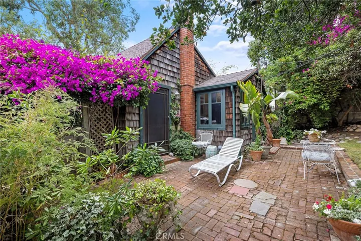 1560 Galen Drive, Laguna Beach, California 92651