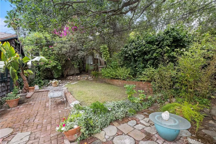 1560 Galen Drive, Laguna Beach, California 92651