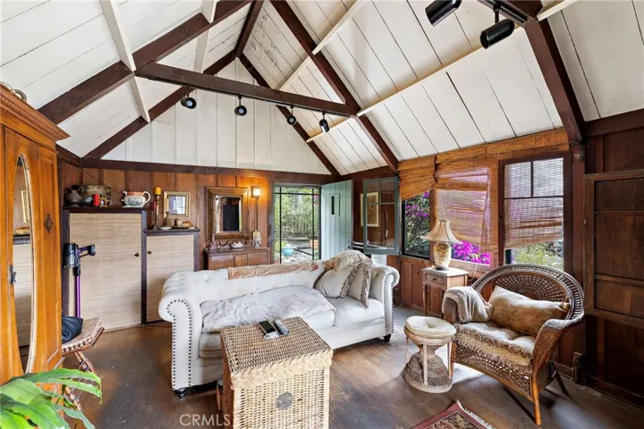 1560 Galen Drive, Laguna Beach, California 92651