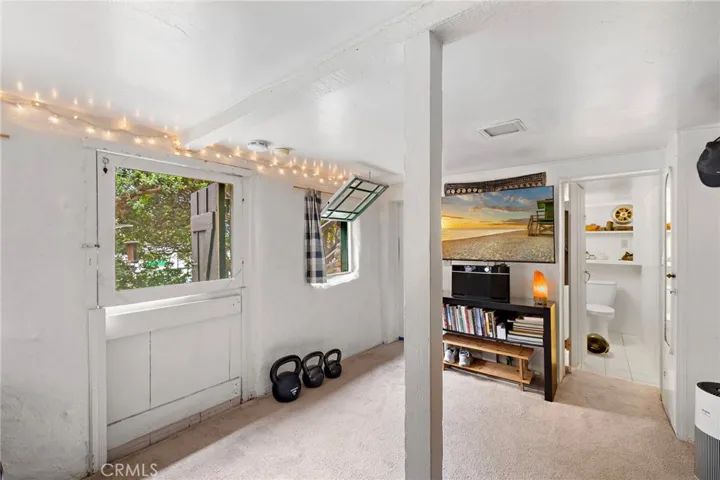 1560 Galen Drive, Laguna Beach, California 92651