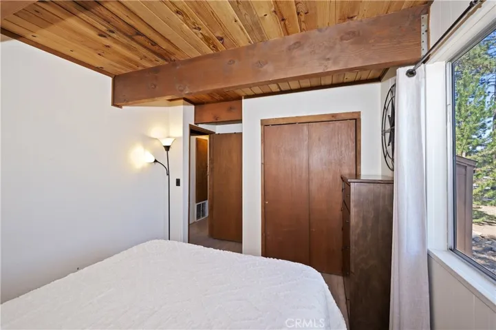 551 Conklin Road, Big Bear Lake, California 92315