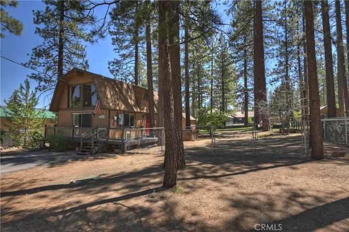 551 Conklin Road, Big Bear Lake, California 92315