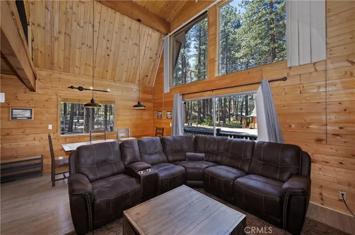 551 Conklin Road, Big Bear Lake, California 92315
