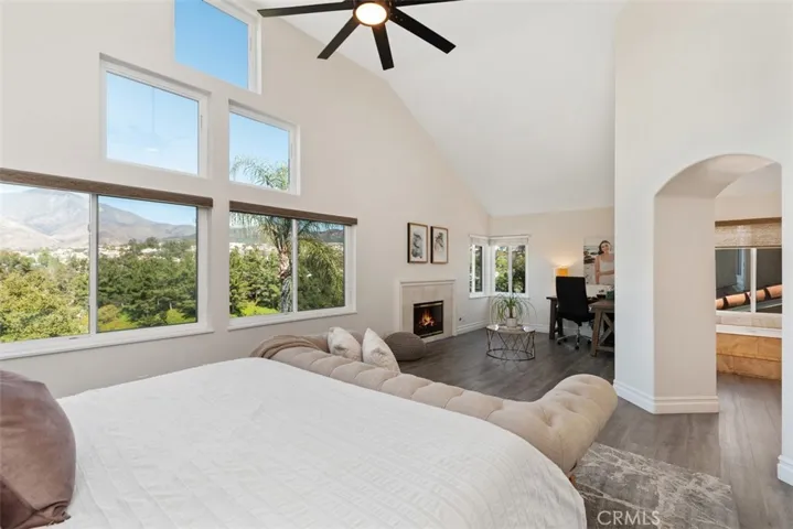 21 Summitcrest, Rancho Santa Margarita, California 92679