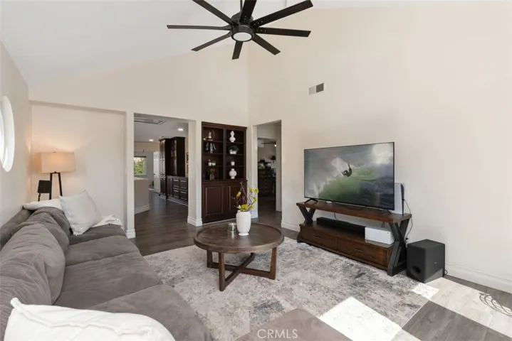 Large Bonus Room