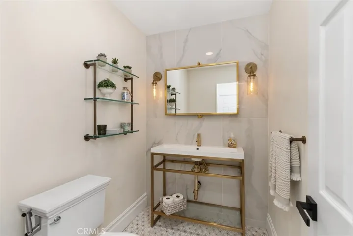 21 Summitcrest, Rancho Santa Margarita, California 92679