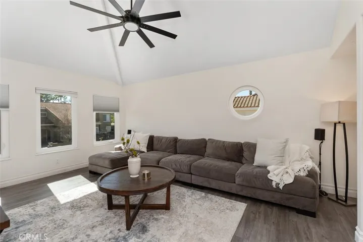 Large Bonus Room