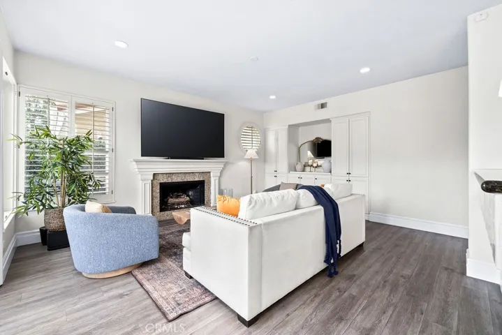 21 Summitcrest, Rancho Santa Margarita, California 92679