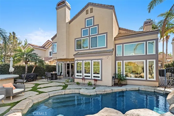 21 Summitcrest, Rancho Santa Margarita, California 92679