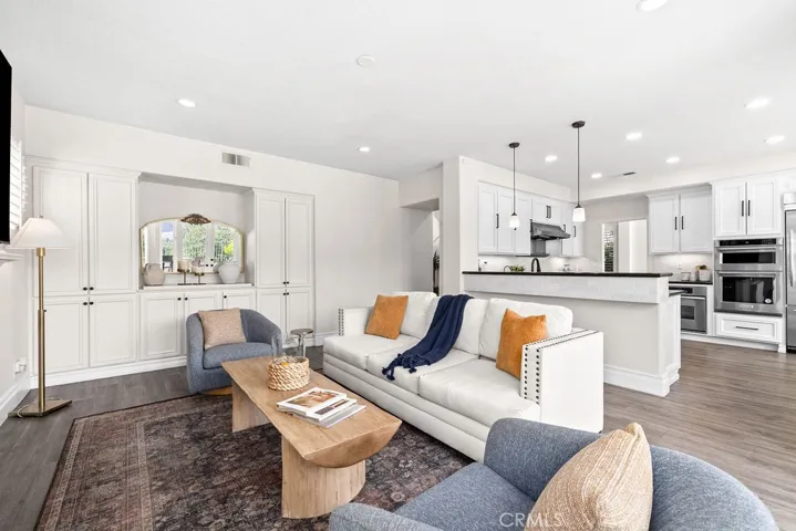 21 Summitcrest, Rancho Santa Margarita, California 92679