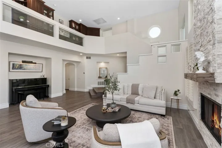 21 Summitcrest, Rancho Santa Margarita, California 92679