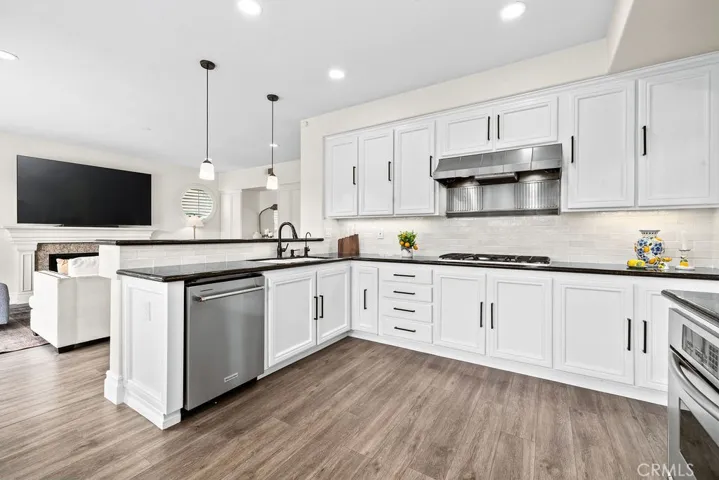 21 Summitcrest, Rancho Santa Margarita, California 92679