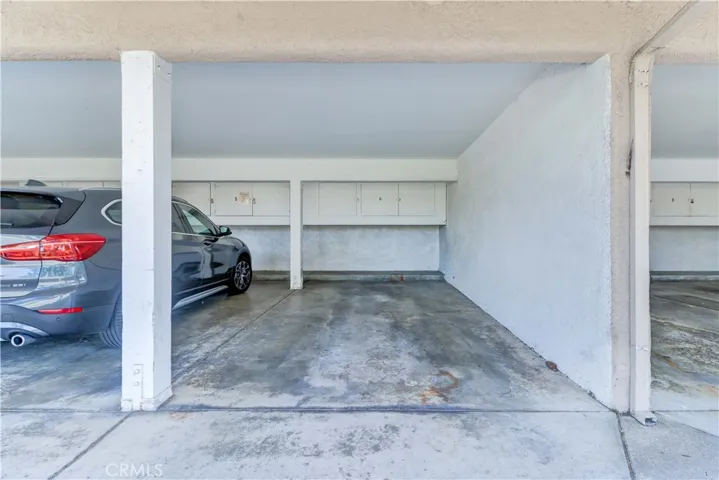 Carport 3008 Space 6