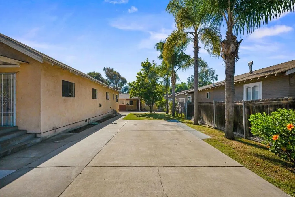 15 Birch Street, San Diego, California 92113 — photo 5