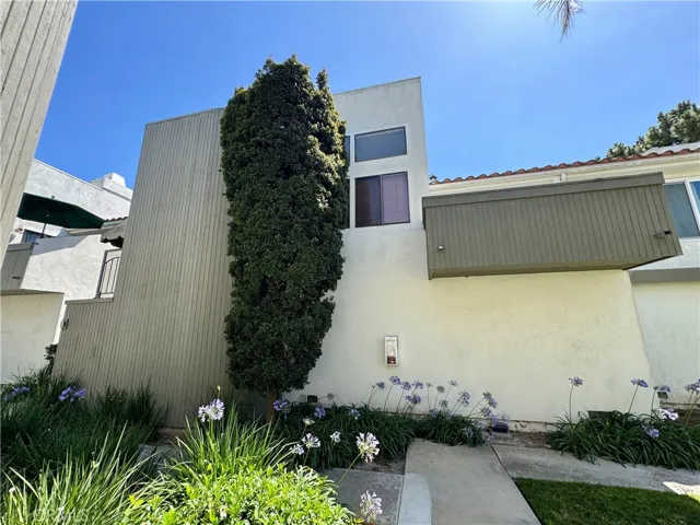2336 Elden B, Costa Mesa, California 92627