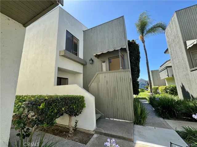 2336 Elden B, Costa Mesa, California 92627