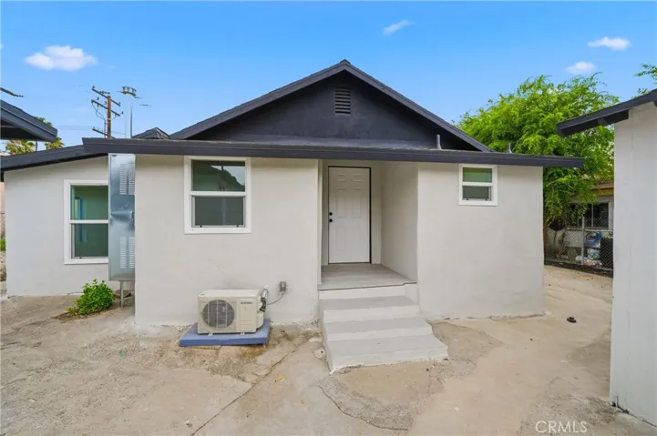 1279 Vine, San Bernardino, California 92411