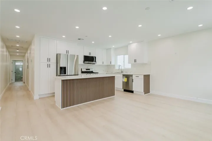 5738 Beck Avenue, North Hollywood, California 91601