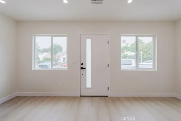 5738 Beck Avenue, North Hollywood, California 91601