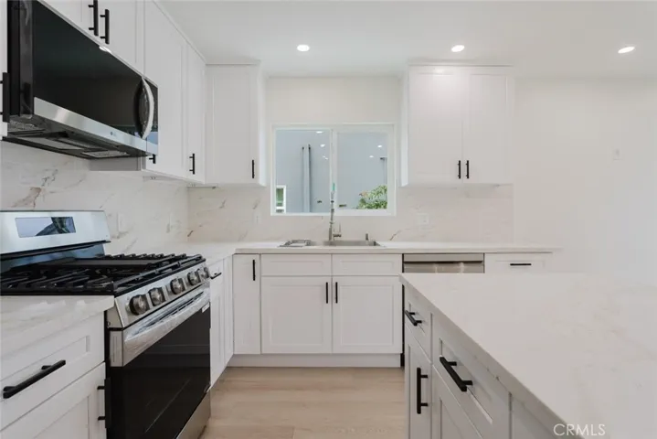 5738 Beck Avenue, North Hollywood, California 91601