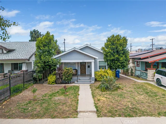 3821 S Hobart Boulevard, Los Angeles, California 90062