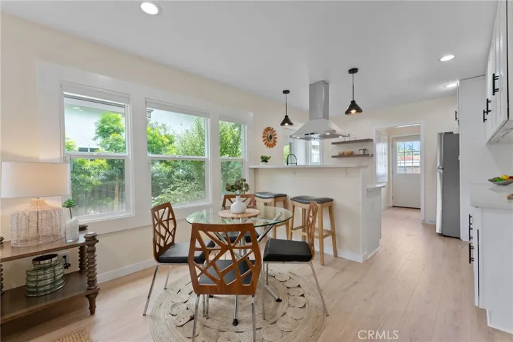 3821 S Hobart Boulevard, Los Angeles, California 90062