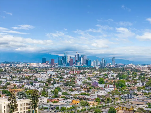 3821 S Hobart Boulevard, Los Angeles, California 90062