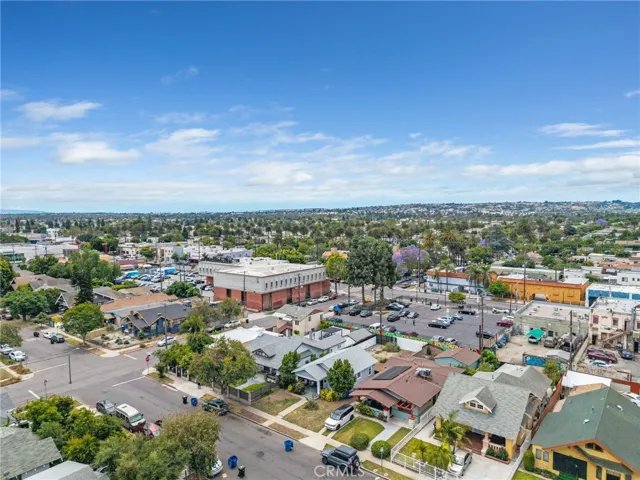 3821 S Hobart Boulevard, Los Angeles, California 90062