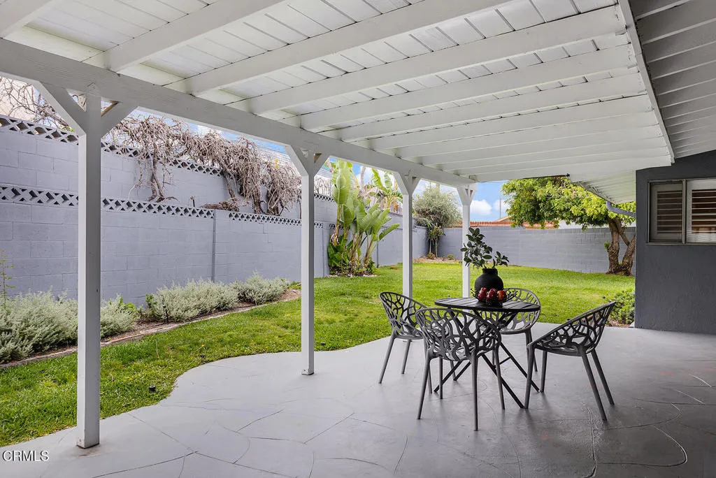 960 W Benwood St 022-mls