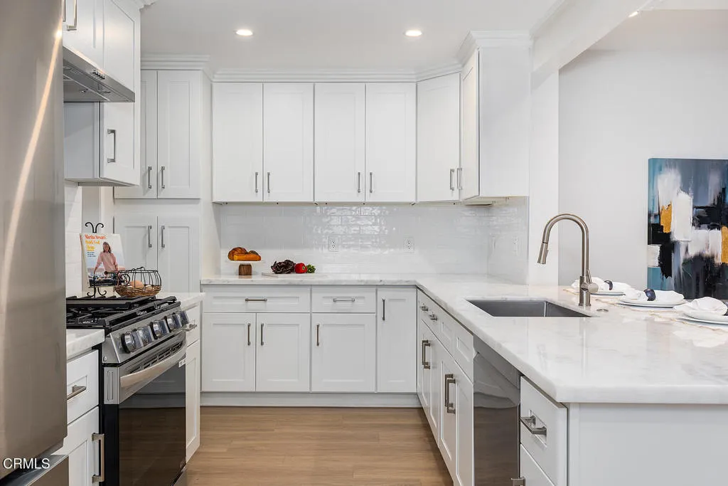 960 W Benwood St 008-mls