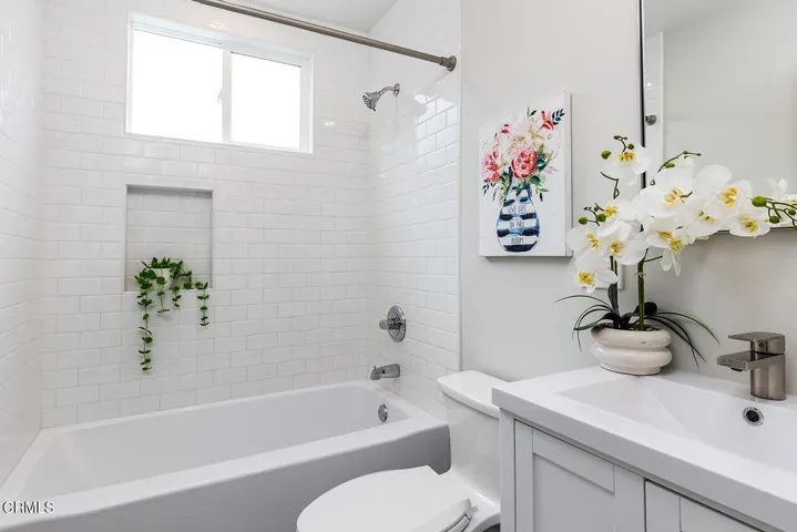 960 W Benwood St 019-mls