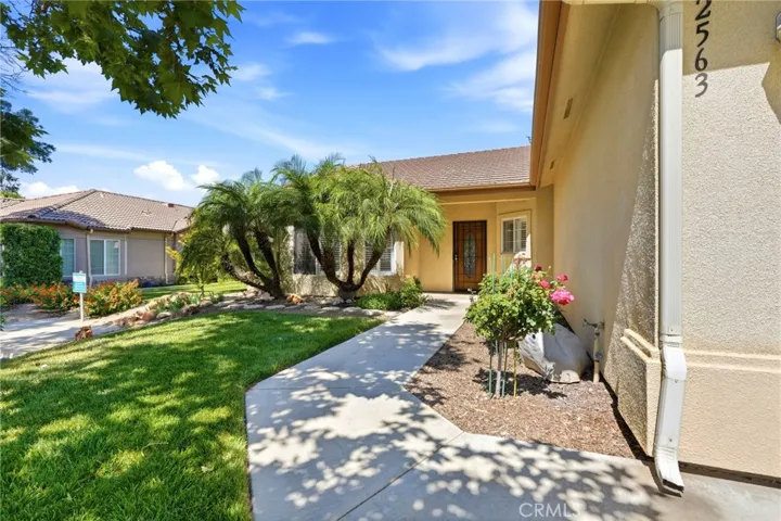 WALK UP TO FRONT DOOR