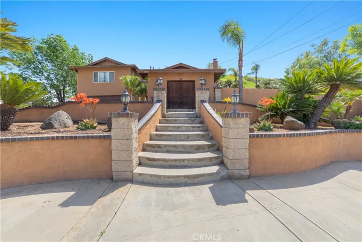 1080 1st, Norco, California 92860