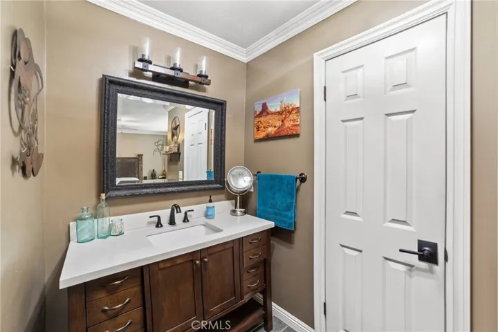 1080 1st, Norco, California 92860