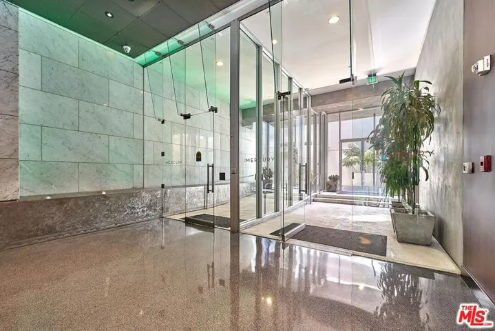 GLASS ENTRANCE GARAGE ELEVATOR