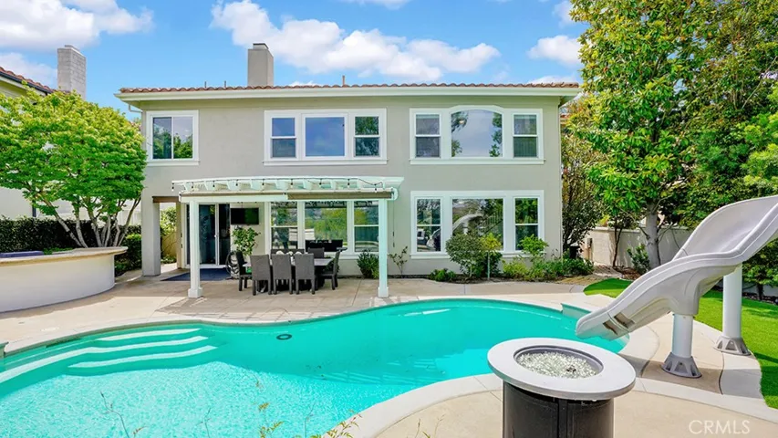 Entertainer's Yard - Private pool + spa and west facing views